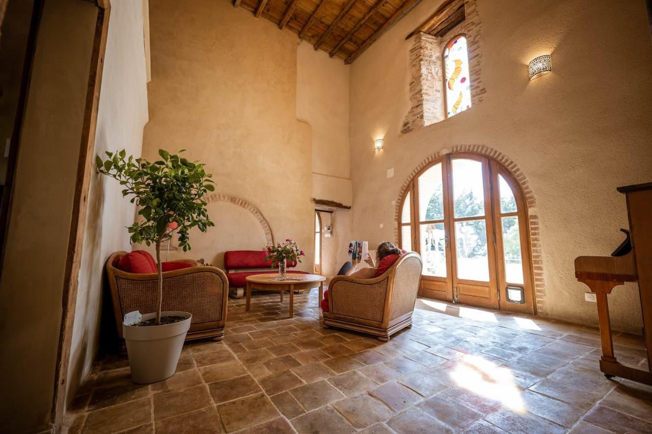 Chambres Et Table D'Hotes - Les Jardins De La Longagne Saussenac Exteriör bild